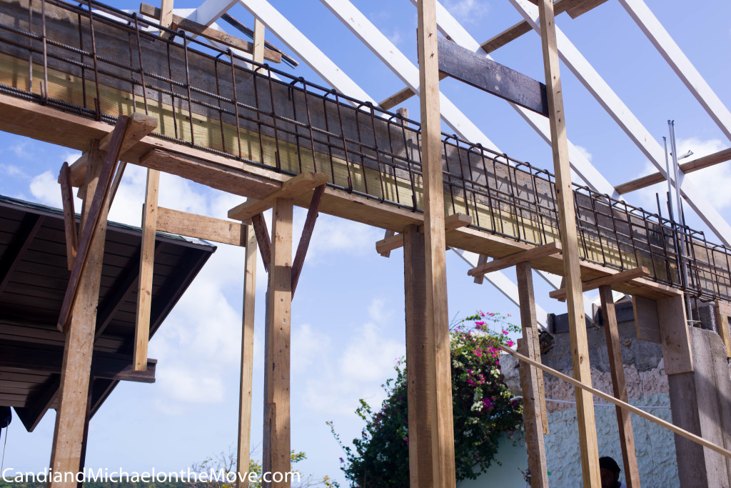 This is the ring beam which will make the house more hurricane proof. It will be completely filled with cement and tied into the other wall's ring beams.